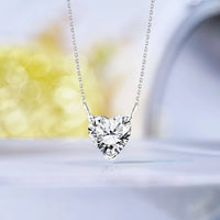 Load image into Gallery viewer, Gorgeous 1 Carat Heart Cut Moissanite Pendant Necklace
