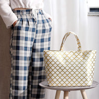 Load image into Gallery viewer, Spa Gift Baskets Set for Women - 15 Pcs Rose Bath Gift Bag for Christmas, Luxury Relaxing Home Spa Kit
