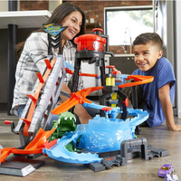 Load image into Gallery viewer, Hot Wheels Playset Ultimate Gator Car Wash with Color-Changing Toy Car

